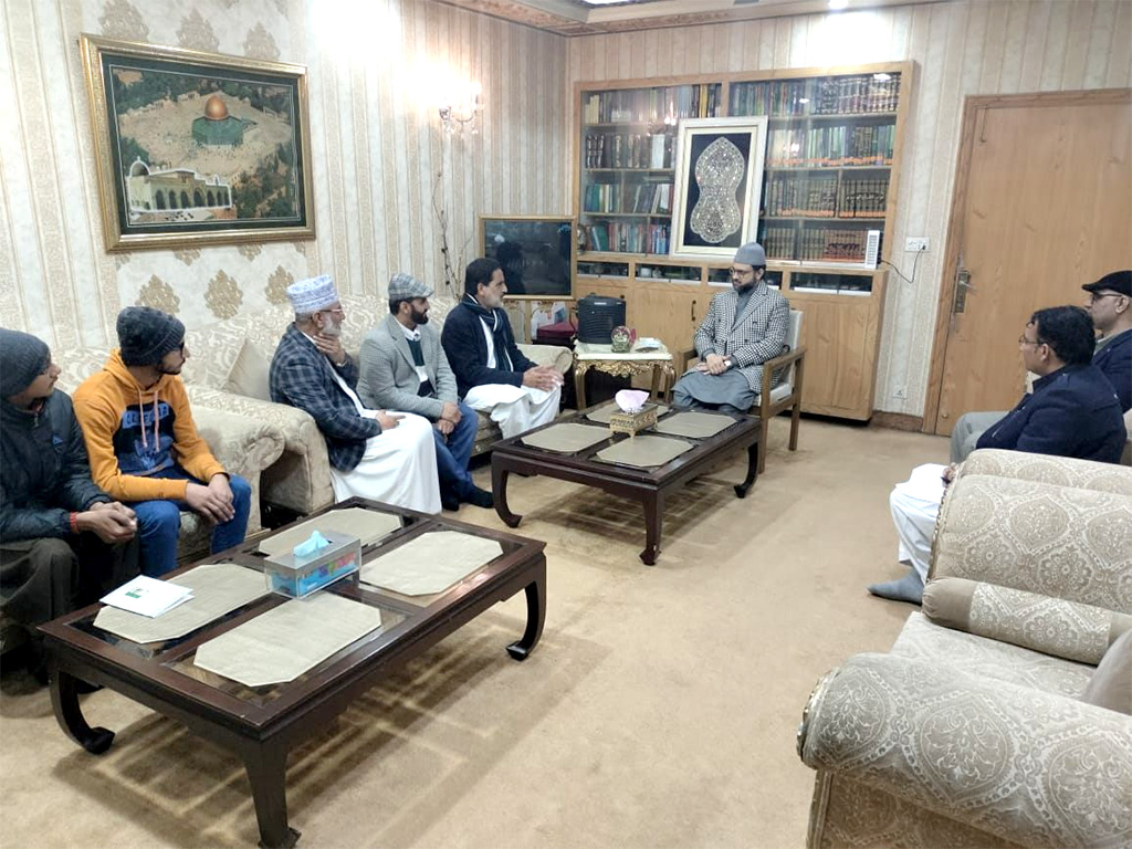 Dr Hassan Qadri Meeting with M Iqbal Warich