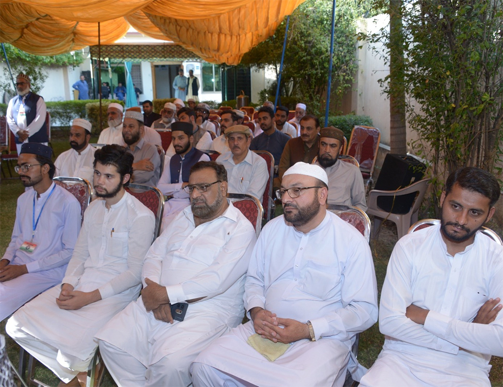 Dr Hassan Qadri addresses workers Convention Kohat