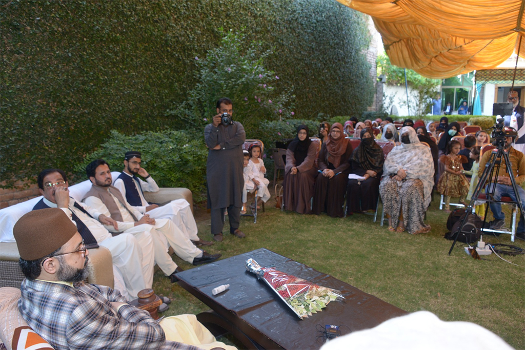 Dr Hassan Qadri addresses workers Convention Kohat