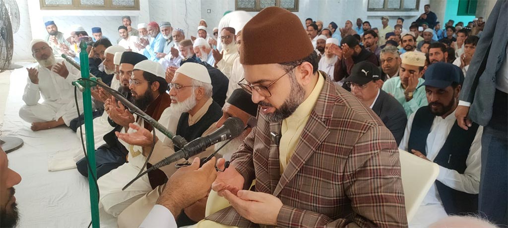 Dr Hassan Qadri Say Prayer in Karachi