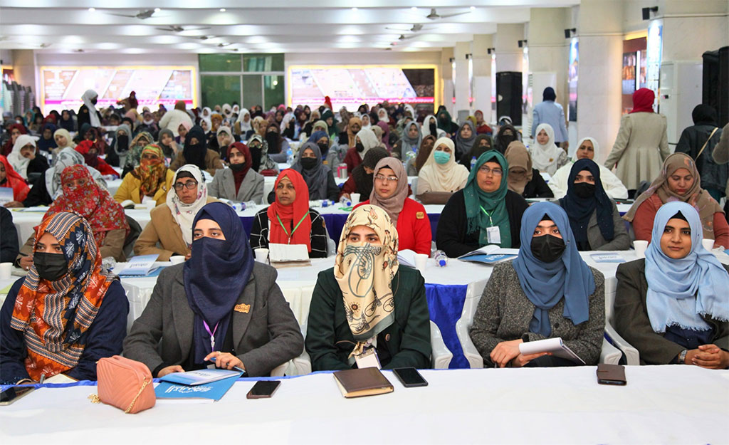 Dr Hassan Qadri addressing AL-Tarbiyah 2024  under Minhaj-ul-Quran Women League Pakistan