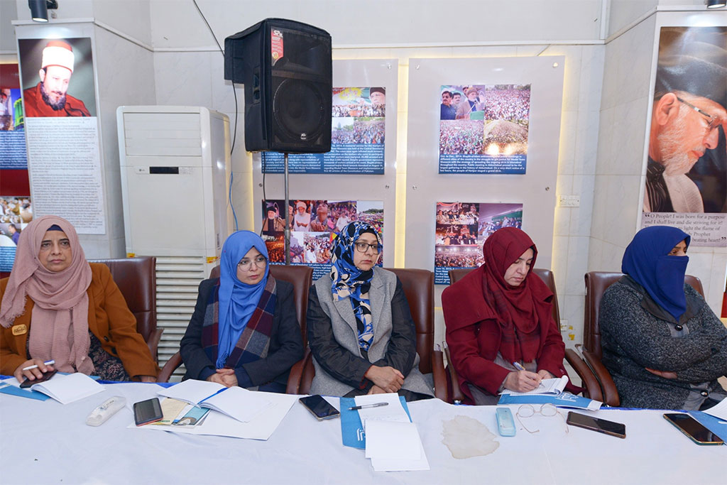 Dr Hassan Qadri addressing AL-Tarbiyah 2024  under Minhaj-ul-Quran Women League Pakistan