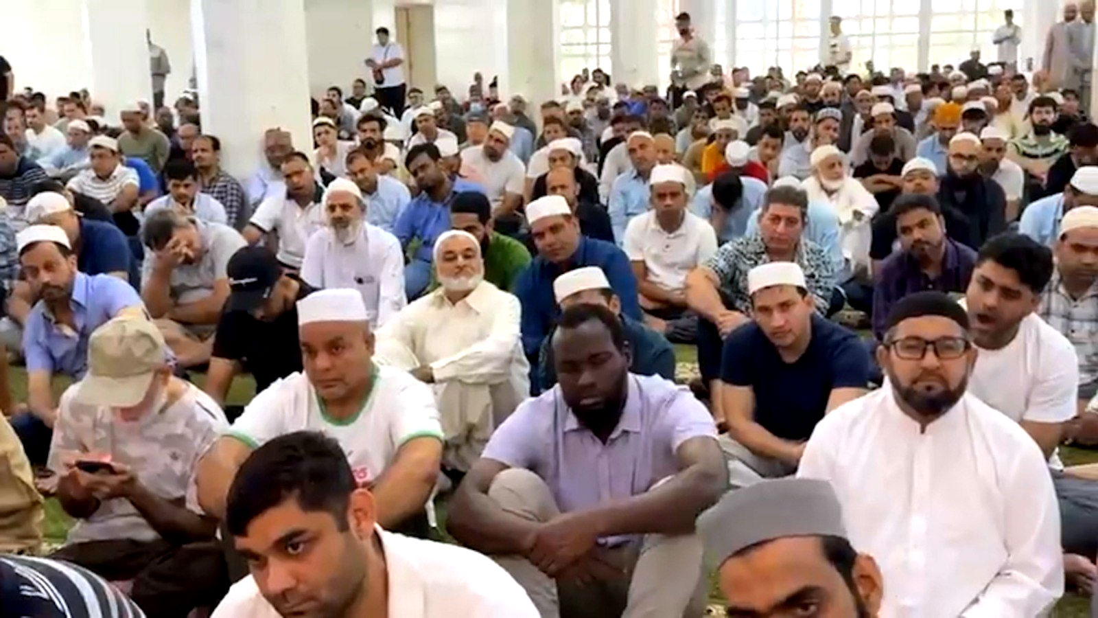 Dr Hassan Qadri addressing Friday Sermon at Kowloon Masjid Hong Kong