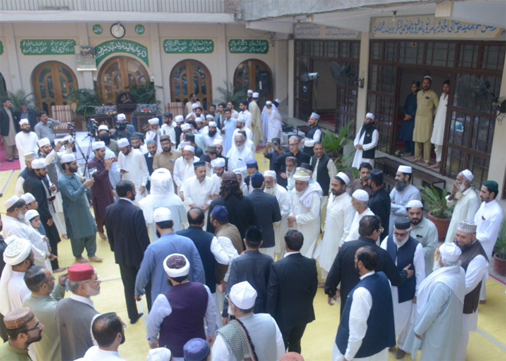 Dr Hassan Qadri addressing Khutba Jummah in Murshid Abad Peshawar