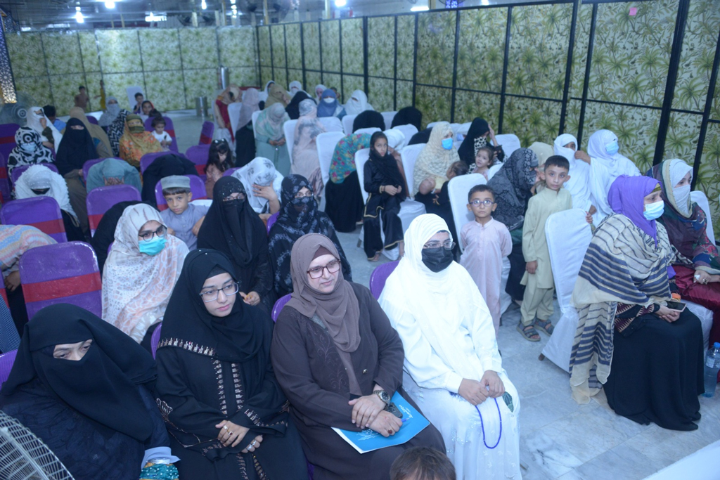 Dr Hassan Qadri addressing Rehma tul lilalmin Conference in Mardan