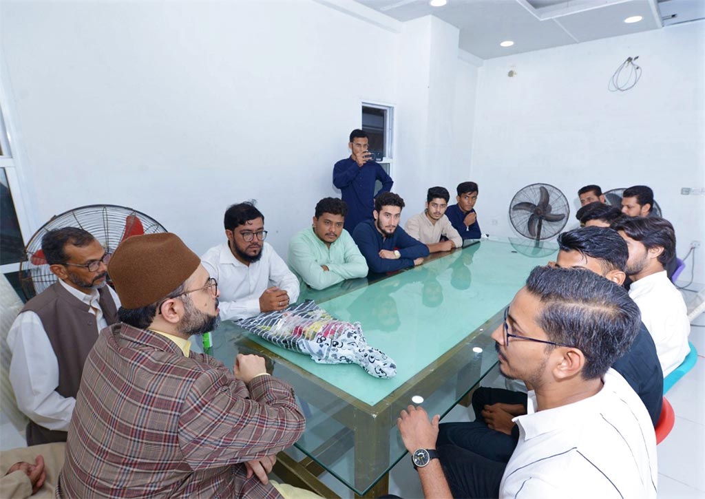 Dr Hassan Qadri meeting with MSM Team Karachi