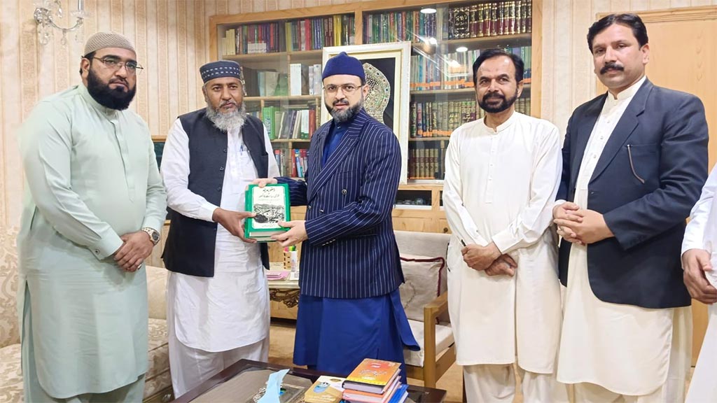 Dr Hassan Qadri meeting with Peer Asad ullah Asad