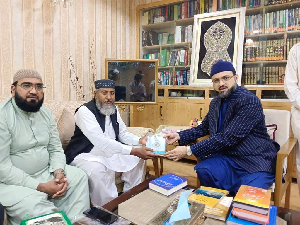 Dr Hassan Qadri meeting with Peer Asad ullah Asad