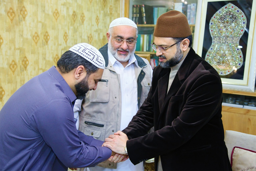 Dr-Hassan Qadri meeting with Peer Habeeb ullah Shah