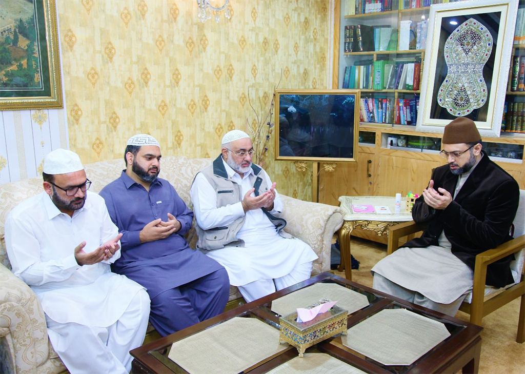 Dr-Hassan Qadri meeting with Peer Habeeb ullah Shah