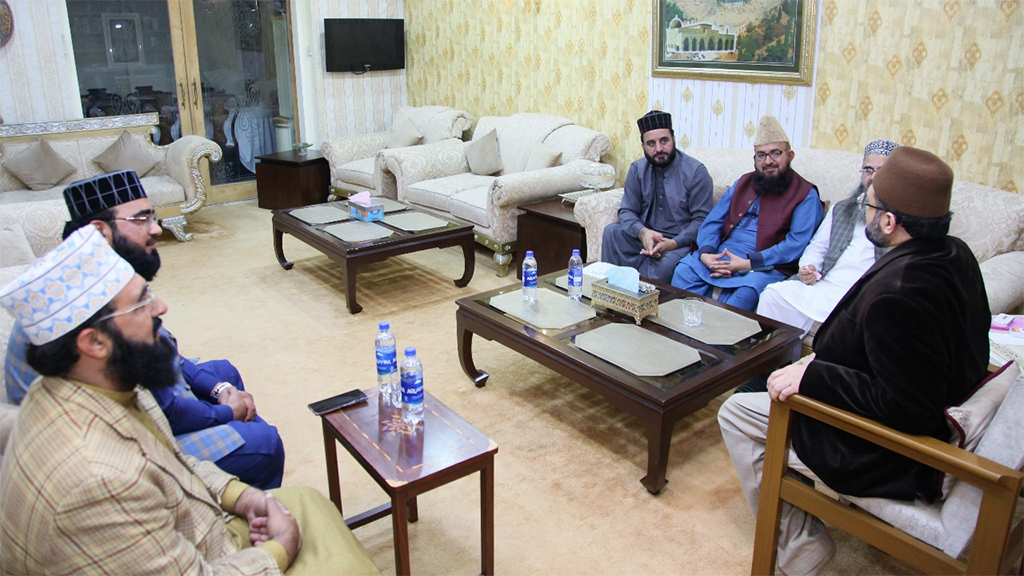 Dr-Hassan Qadri meeting with Peer Habeeb ullah Shah