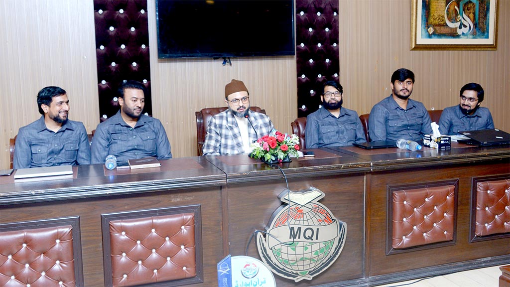 Dr Hassan Qadri meeting with Tanzeemat conducting Diploma in Quran Studies