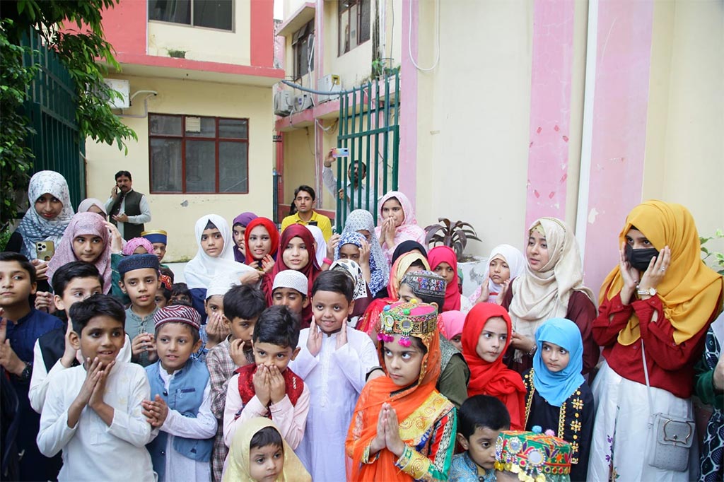 Dr Hassan Qadri met with Eager Childrens