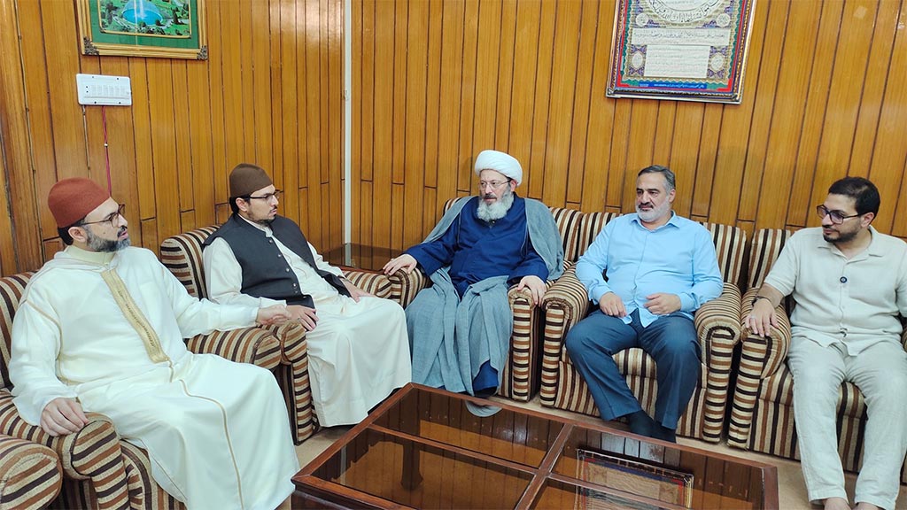 Dr Hassan Qadri met with Iraini Qurra