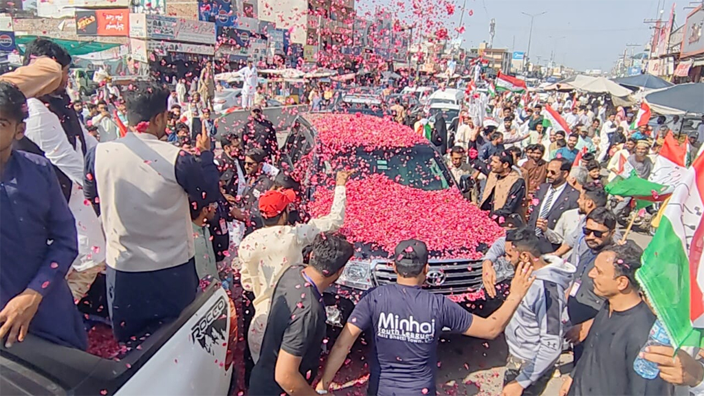 Dr Hassan Qadri received warm welcome on his arrival at Sheikhupura