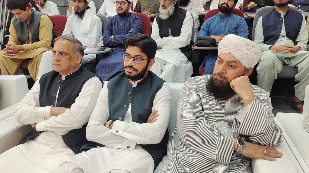 Dr Hussain Qadri Participate Certificate Course in Mihaj University