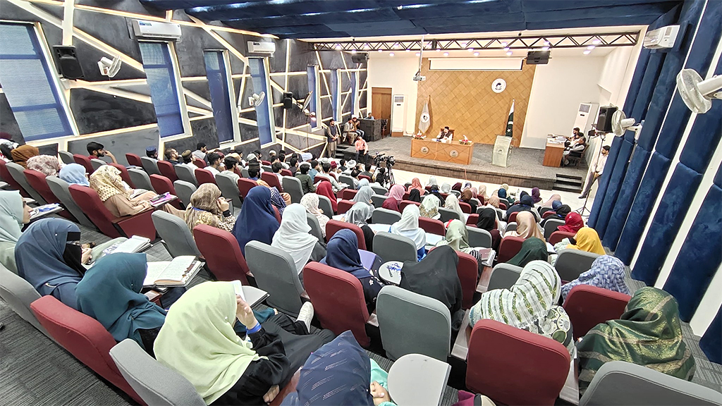 Dr Hussain Qadri Participate Certificate Course in Mihaj University