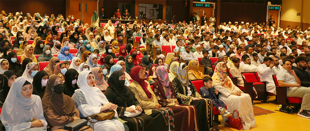 Dr Muhammad Tahir ul Qadri adressing Seerat un nabi Conference Hong Kong