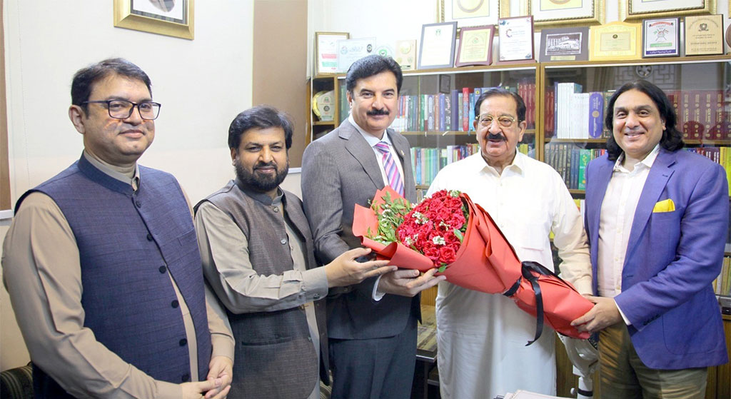 Faisal Kareem Kundi Vists MQi Secretariat and Minhaj University