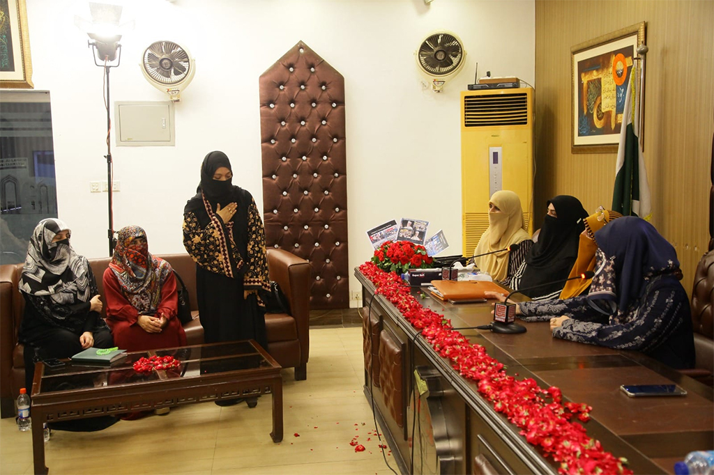 Minhaj Women Leauge meeting with Miss Fizza Hussain Qadri