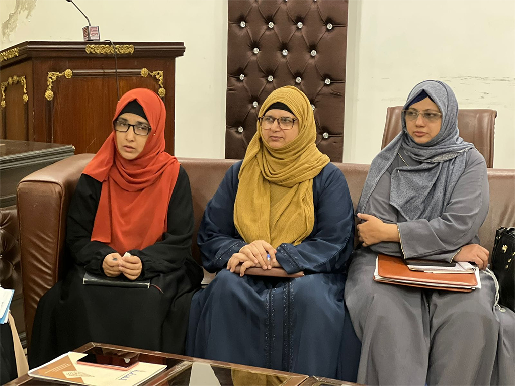 Minhaj women Leauge meeting