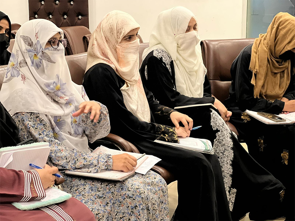 Minhaj women Leauge meeting