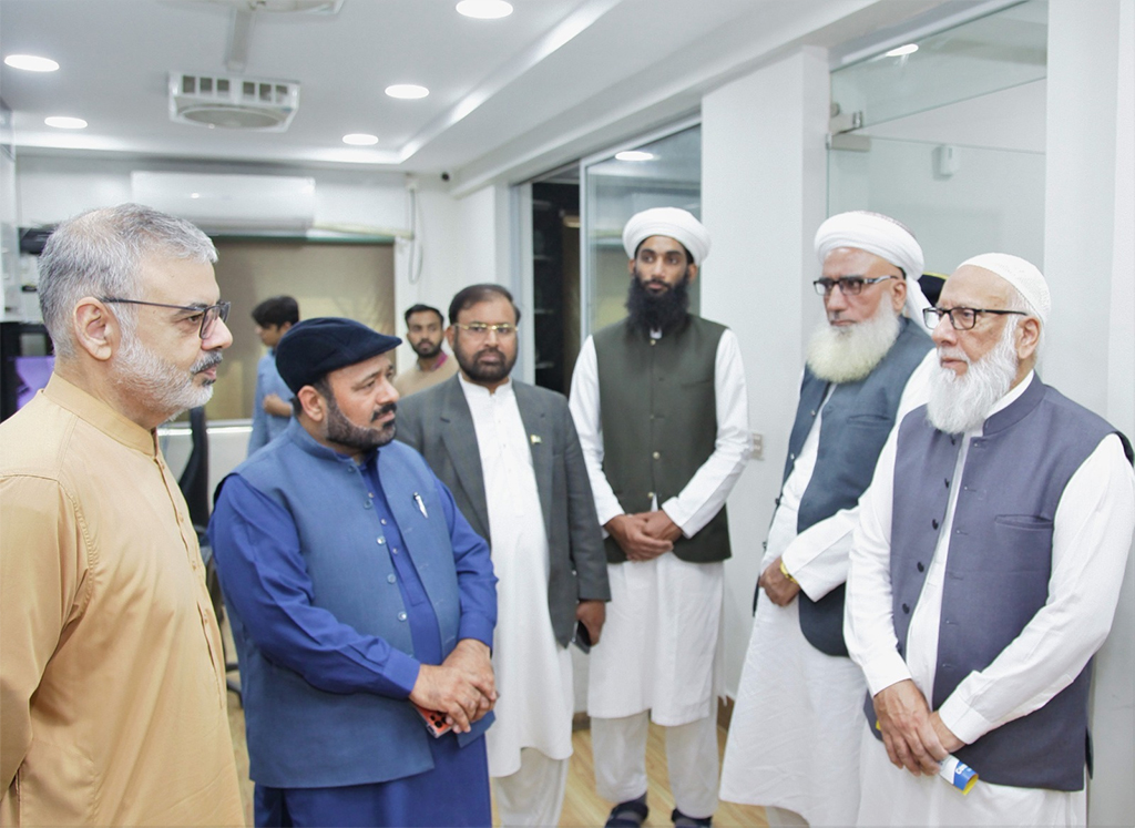 Prof Syed Badeudeen meeting with Dr Hussain Qadri