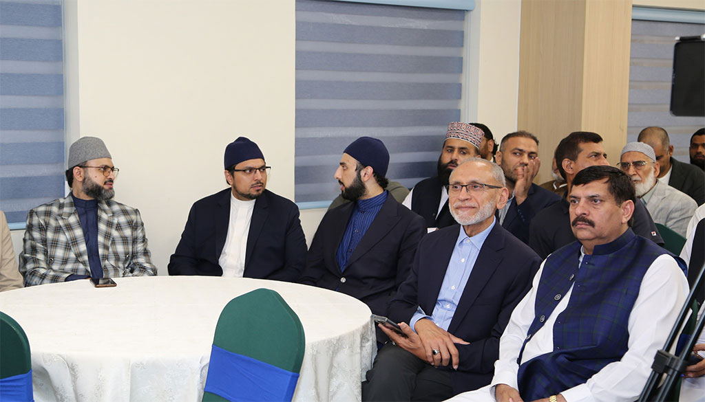 Shaykh ul islam Participate in Workers Convention at Hong kong