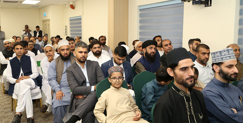 Shaykh ul islam Participate in Workers Convention at Hong kong