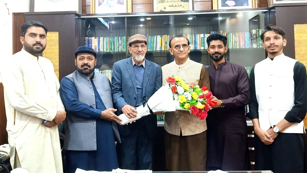 Zafar Iqbal Khan visits Minhaj ul Quran