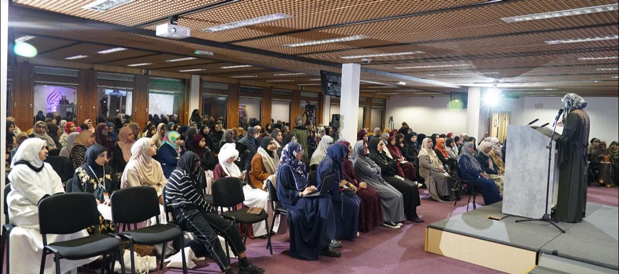 Dr Ghazala Qadri addressing Al-Tazkiya 2024