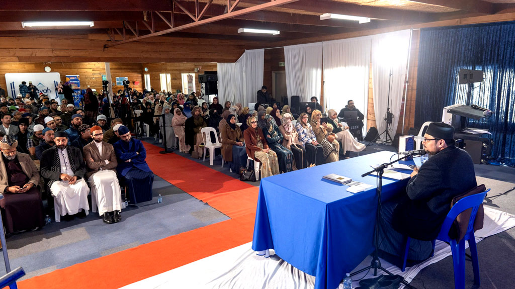 dr hussain qadri addresses al hidayah