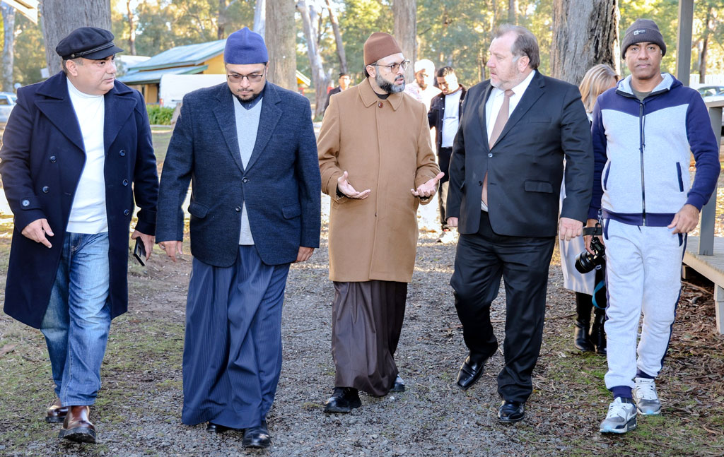 dr tahir ul qadri met with dr rob mitchell