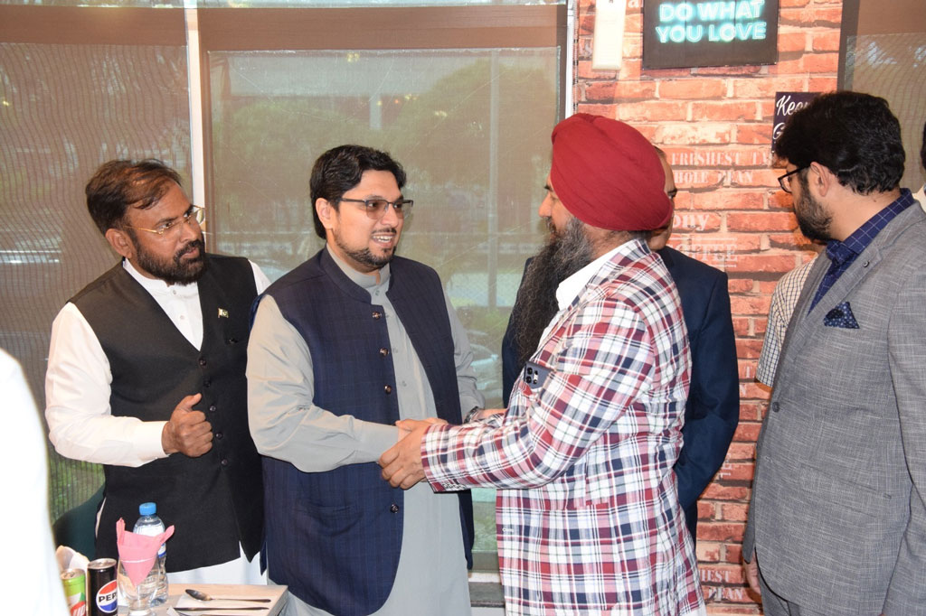 dr hussain meets sikh delegation