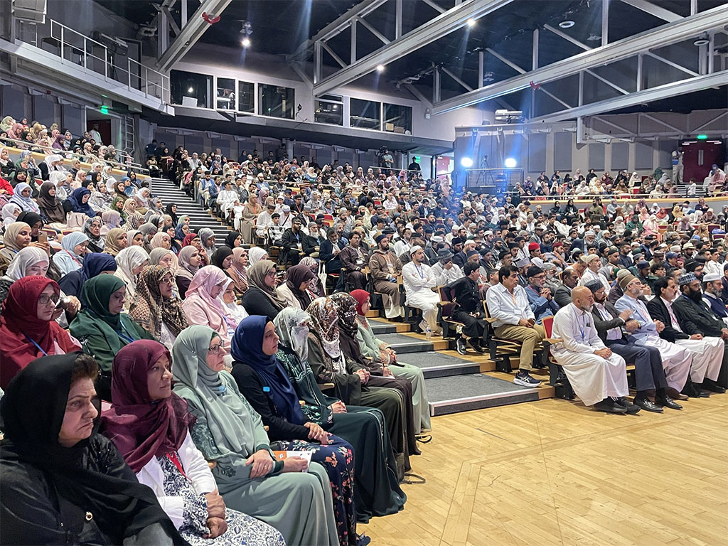 Shaykh Hammad Mustafa al-Madani al-Qadri delivered a profound discourse on the second day of Al-Hidayah 2025