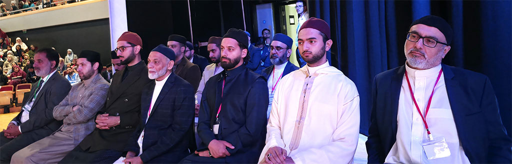 Shaykh Hammad Mustafa al-Madani al-Qadri delivered a profound discourse on the second day of Al-Hidayah 2025