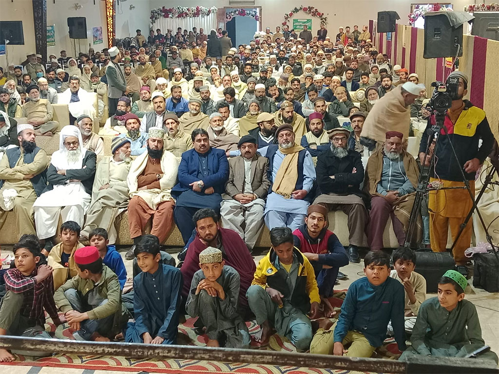 Allama Muhammad Suleman Azam address Dars Irfan ul Quran at Mureedkay