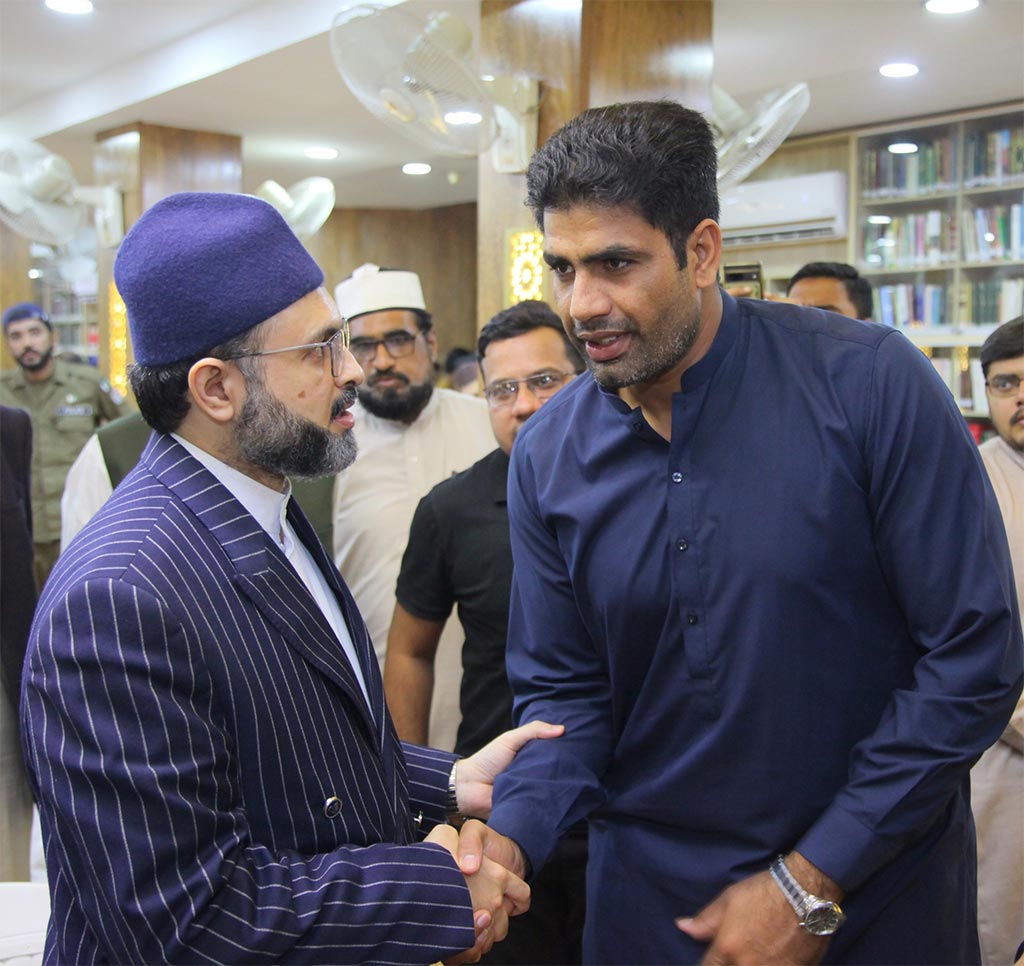Arshad Nadeem Meeting Dr Hassan and Dr Hussain Qadri Lahore