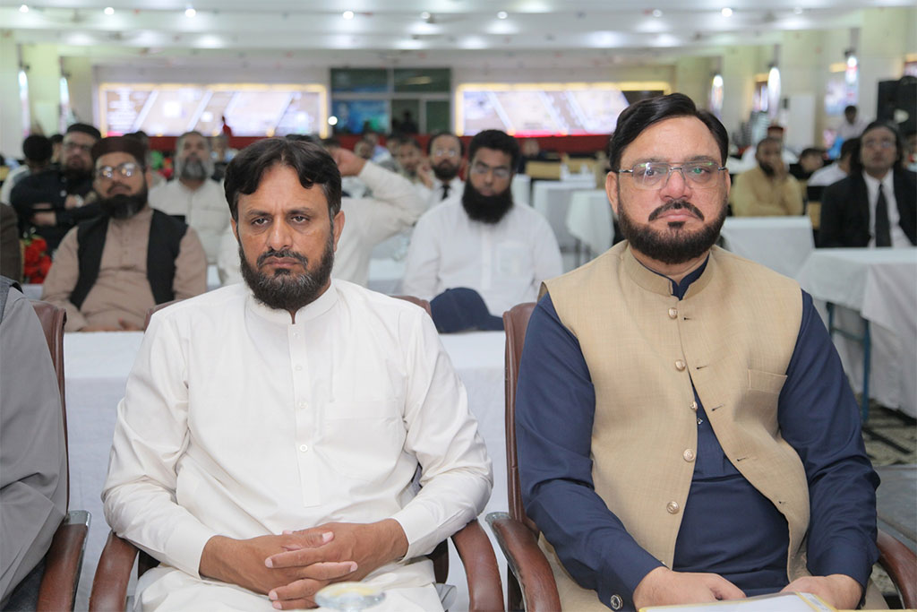 Books-launch-Ceremony-by-minhajians-Fourm-2025