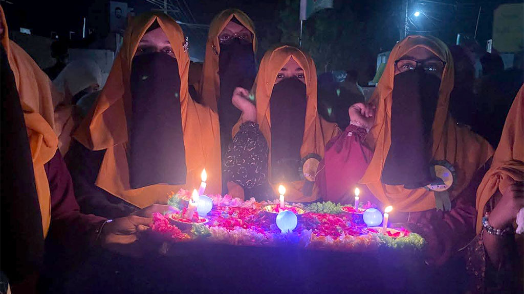 Candle walk Rabi-ul-Awwal by MSM Sisters Laliyan 2025