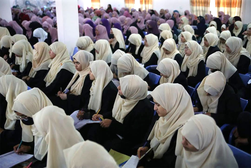 Dawrah-e-Quran at Minhaj College for women