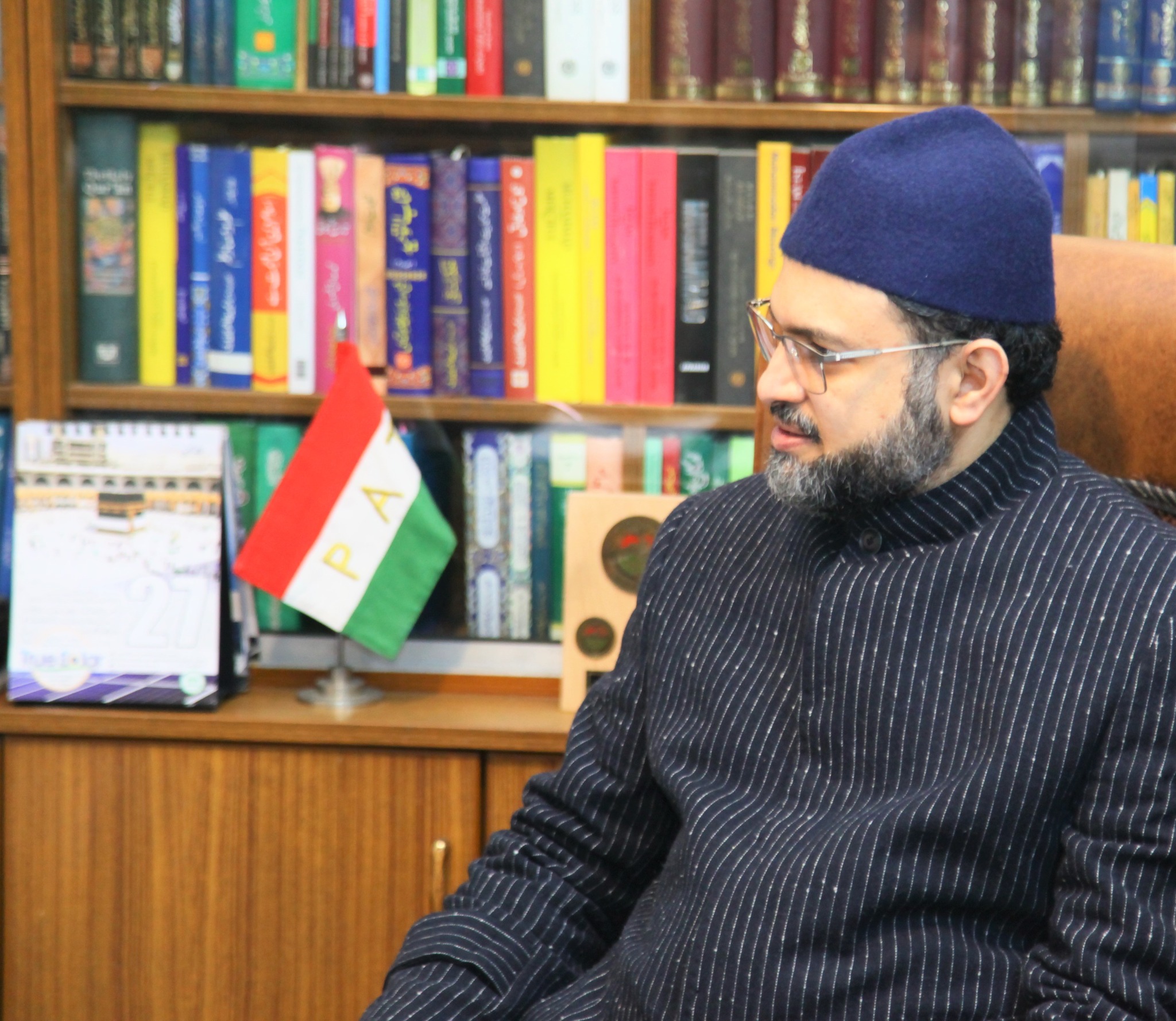 Delegation from Jamia Binoria Al-Alamia Karachi meets Dr Hassan Mohi-ud-Din Qadri