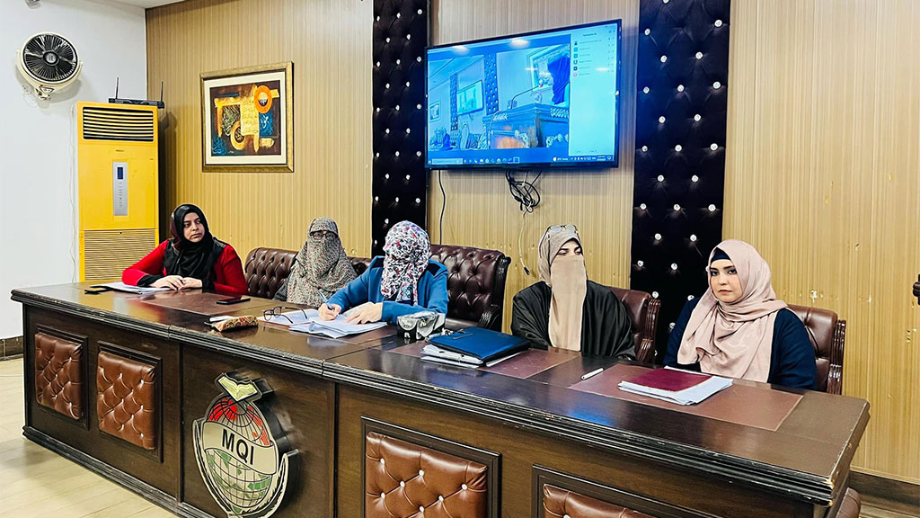 Dr. Ghazala Qadri holds meeting with Working Committees of Women Itikaf 2025