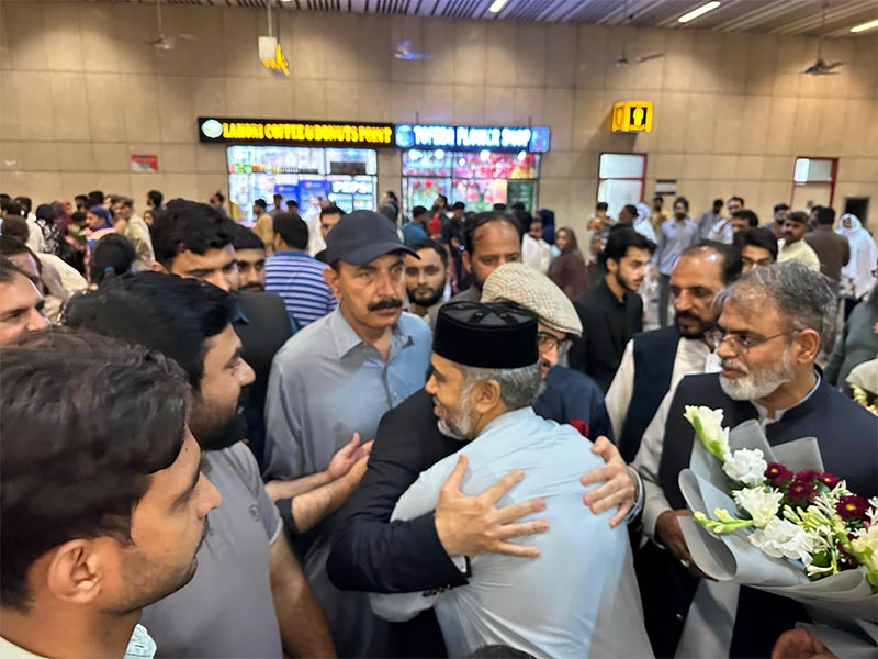 Dr Hassan Mohi-ud-Din Qadri Returns to Pakistan After UK and Europe Tour 2025