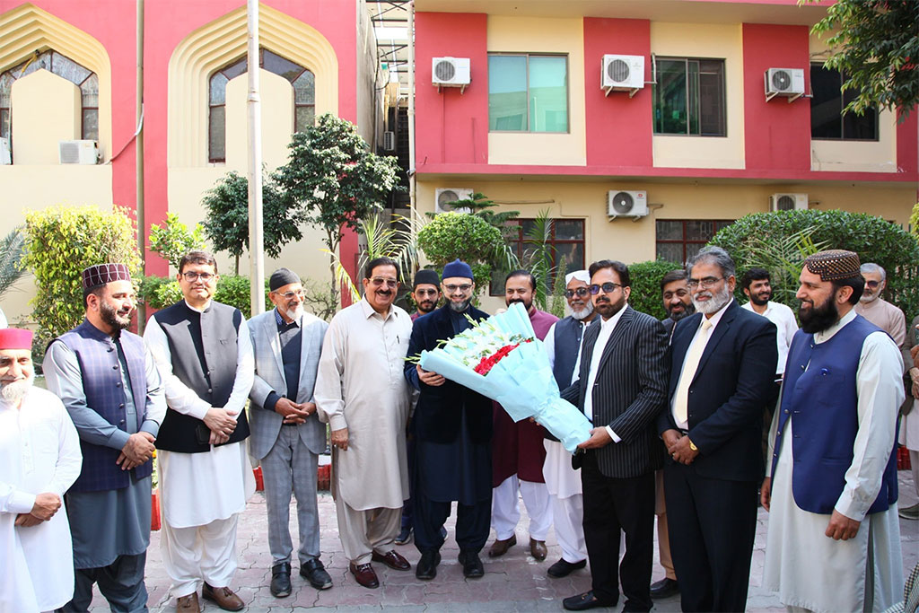 Dr Hassan Mohi-ud-Din Qadri inaugurated the accommodation block for Minhajians