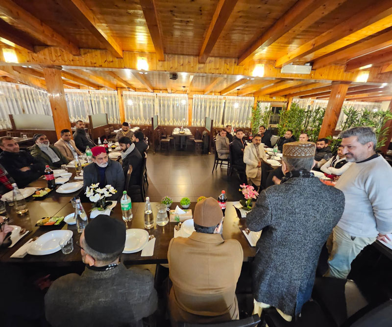 Dr. Hassan Mohiuddin Qadri Attends Community Dinner in Cento