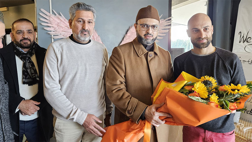 Dr. Hassan Mohiuddin Qadri Meets Mayor of Cento