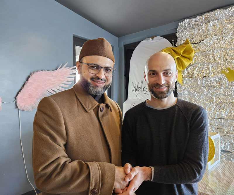 Dr. Hassan Mohiuddin Qadri Meets Mayor of Cento