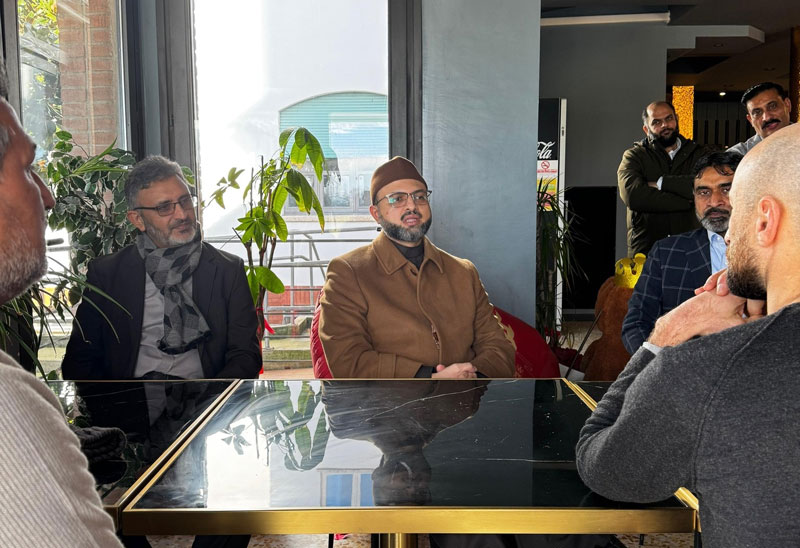 Dr. Hassan Mohiuddin Qadri Meets Mayor of Cento