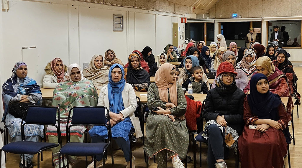 Dr. Hassan Mohiuddin Qadri Addresses MQI Sweden Worker's Convention in Märsta